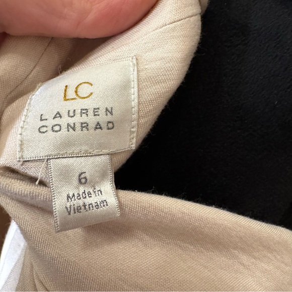 LC Lauren Conrad Cream Blazer 3/4 Sleeves Size 6 Bird Print - Picture 4 of 6